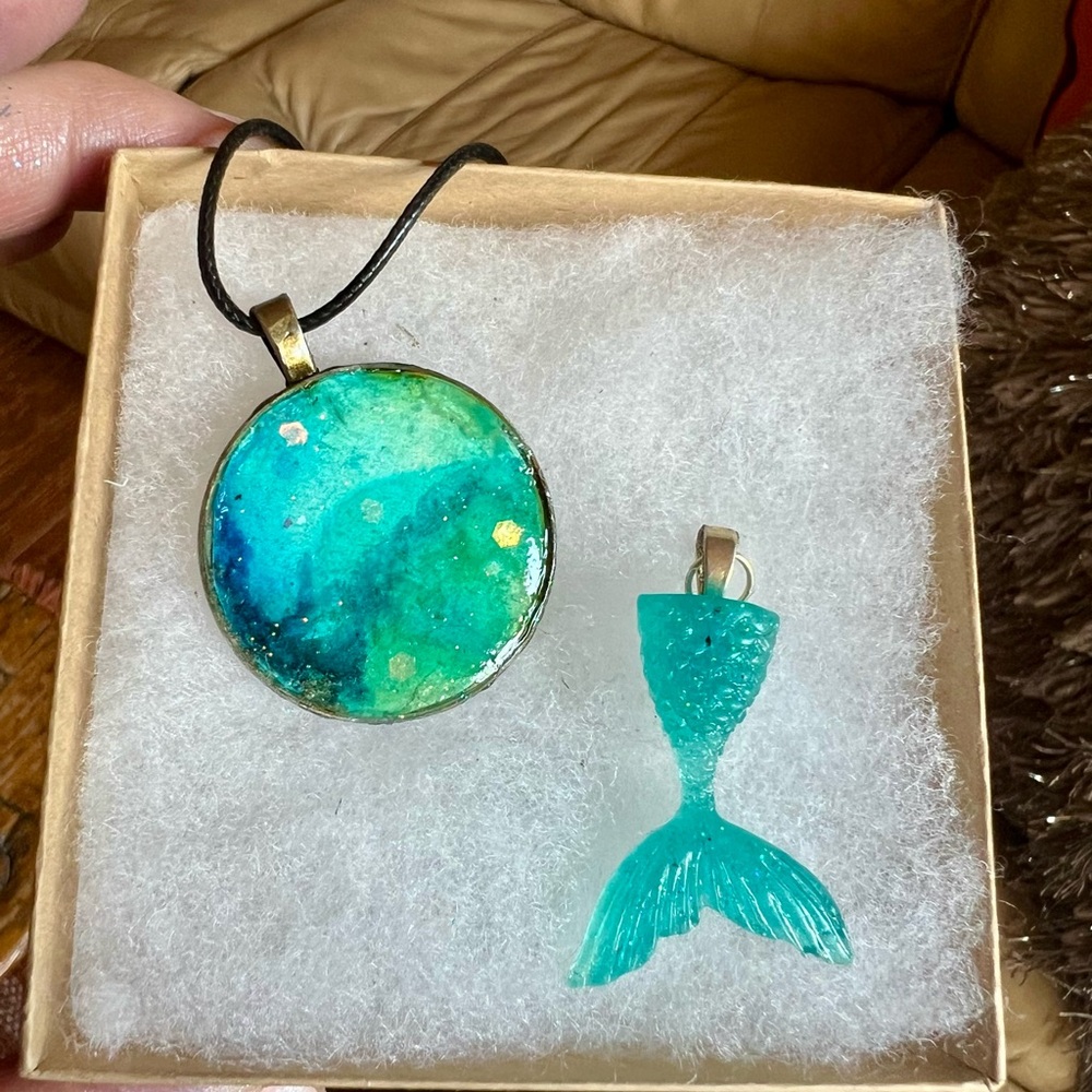 Hand Crafted Blue and Green Necklace Set